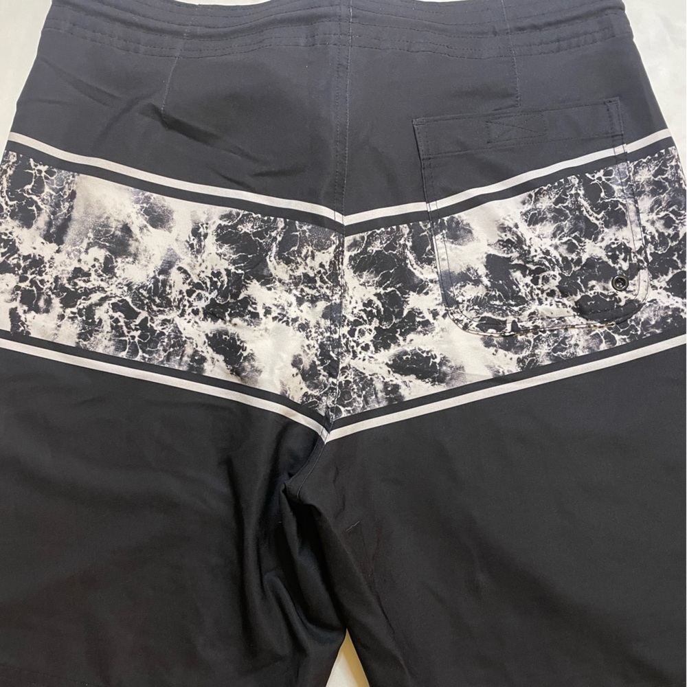 Men’s Old Navy size 32 black swim trunks - Picture 4 of 6